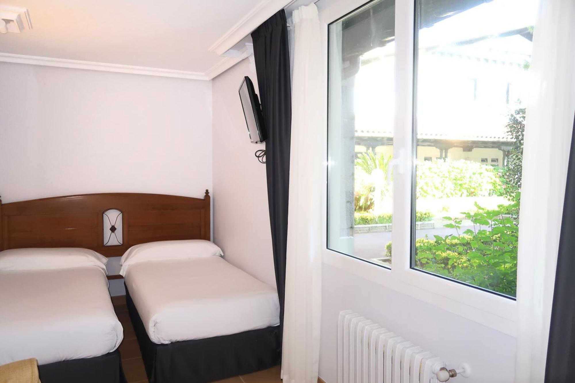 Hotel Gudamendi ซานเซบาสเตียน ภายนอก รูปภาพ